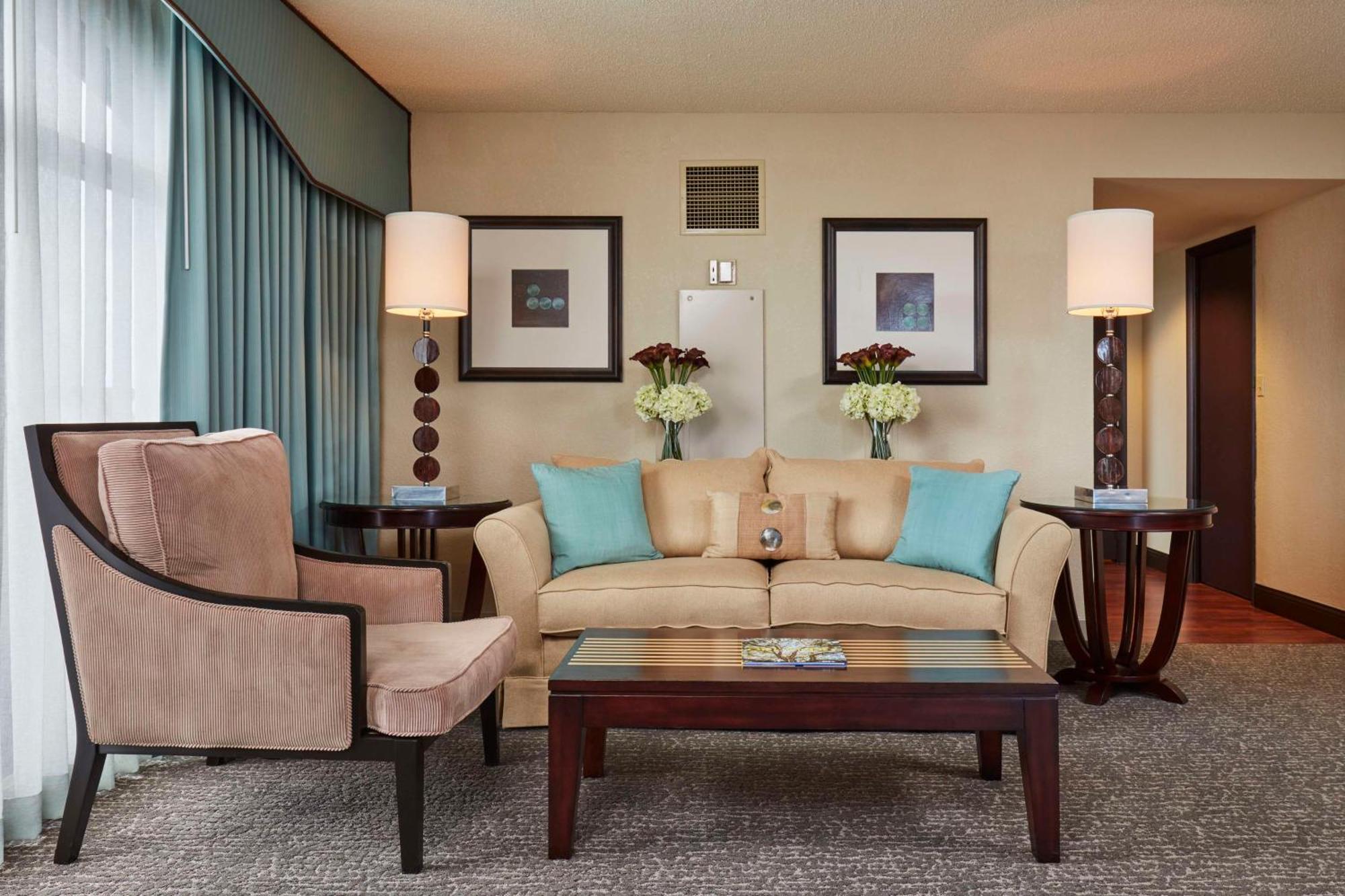 ดับเบิลทรี บาย ฮิลตัน โฮเทล ออร์แลนโด แอต ซีเวิร์ลด์ Hotel Williamsburg ภายนอก รูปภาพ